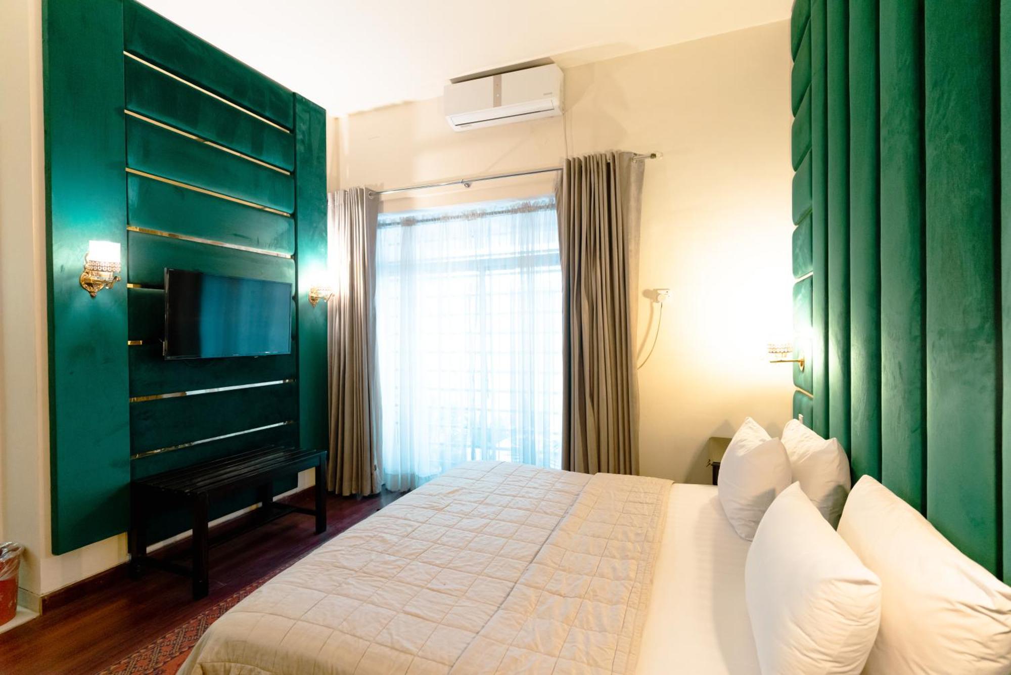 Vip House Peshawar Hotel Buitenkant foto